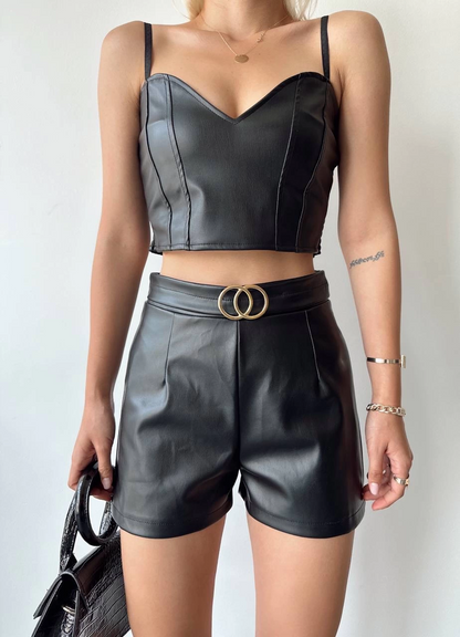 Tokalı deri şort siyah s24444