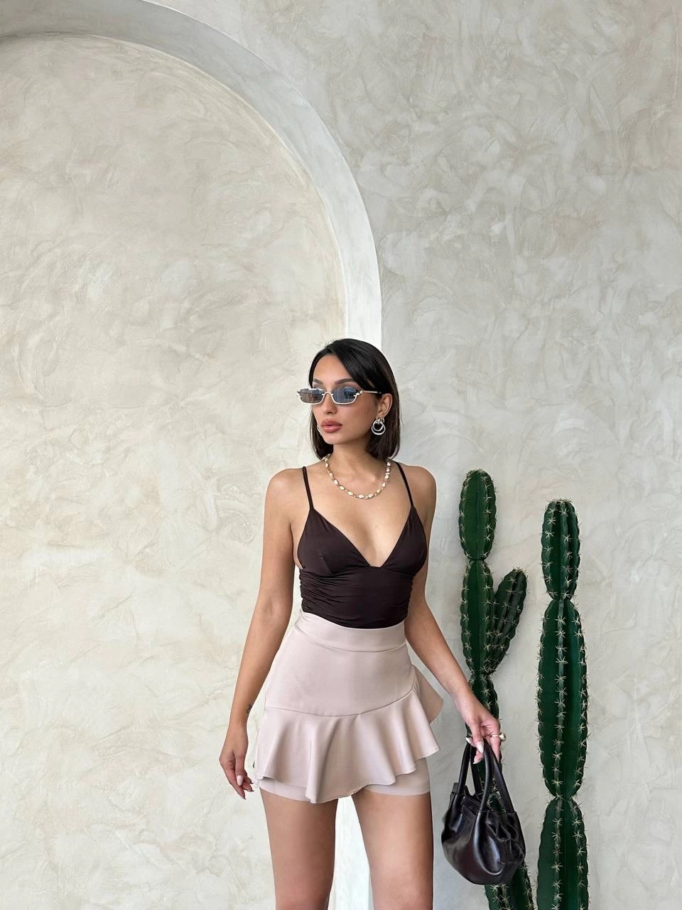 Valonlu fırfırlı şort bej s24683