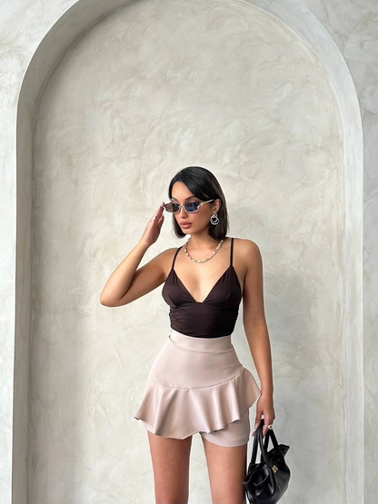 Valonlu fırfırlı şort bej s24683